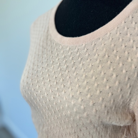 H&M Cream Knit Long Sleeve Lightweight Sweater (M) - Picture 3 of 7